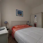Bellissima Piscina 8 Pax 1500 Mt Dal Mare Fmp-cat01-pi *