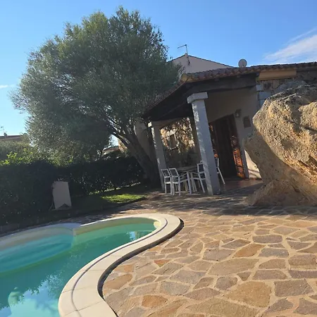 Bellissima Piscina 8 Pax 1500 Mt Dal Mare Fmp-cat01-pi Monte Petrosu