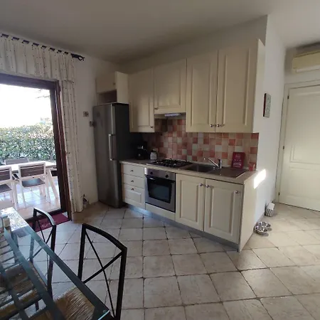 Villa Bellissima Piscina 8 Pax 1500 Mt Dal Mare Fmp-cat01-pi