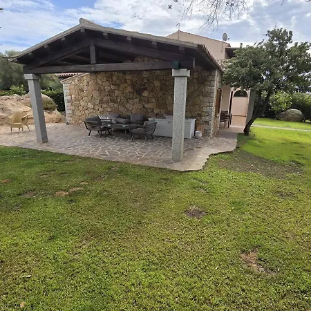 Bellissima Piscina 8 Pax 1500 Mt Dal Mare Fmp-cat01-pi Monte Petrosu